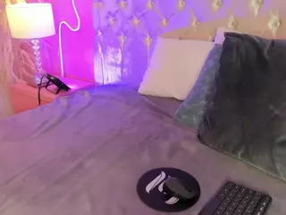 Ely-Maldox's Live Sex Cam Show