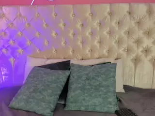 Ely-Maldox's Live Sex Cam Show