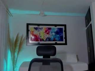 khaleesi-laylee webcam