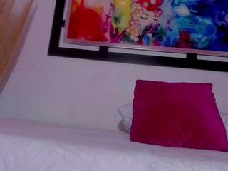 khaleesi-laylee Live Webcam on CamSoda