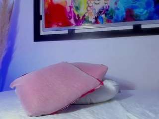 khaleesi-laylee Live Webcam on CamSoda