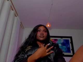 khaleesi-laylee Live Webcam on CamSoda