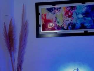 Khaleesi-Laylee live cam preview