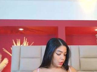 Leaasmith's cam show statistics and live stream