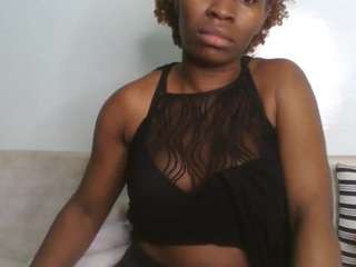 lovemaya4 webcam