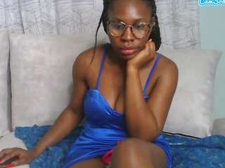 lovemaya4 webcam model