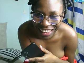 lovemaya4 webcam