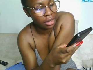 lovemaya4 webcam