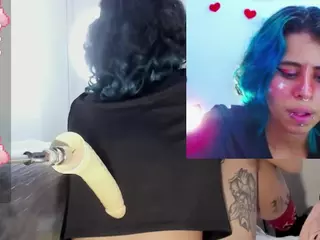 Nanammi's Live Sex Cam Show