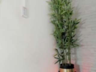 mia-crawford Live Webcam on CamSoda