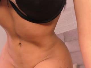 mia-crawford Live Webcam on CamSoda