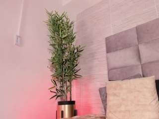 mia-crawford Live Webcam on CamSoda