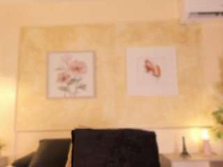 mia-crawford webcam