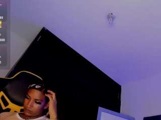 beautiful oriana live cam preview