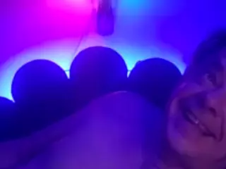 Ballzdeepcloudz's Live Sex Cam Show