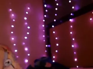 MysticLyn's Live Sex Cam Show
