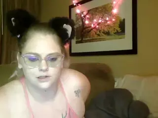 MysticLyn's Live Sex Cam Show