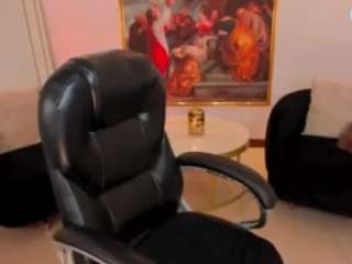 SARAH RHODES live cam preview