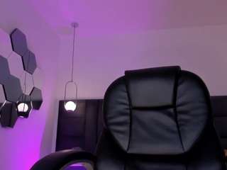 SARAH RHODES live cam preview