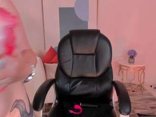 SARAH RHODES live cam preview