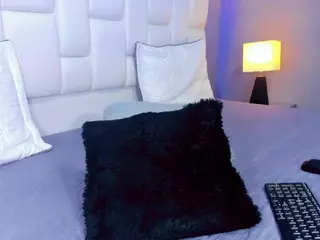 MarkleyVale's Live Sex Cam Show