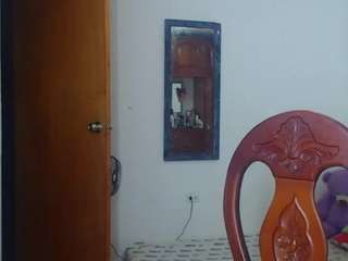  aprilbrunette chat room