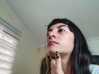 naughtykittenm Live Webcam on CamSoda