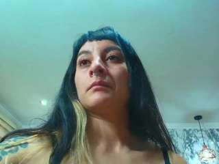 naughtykittenm Live Webcam on CamSoda