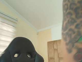 naughtykittenm webcam