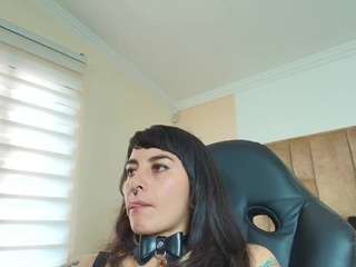 naughtykittenm Live Webcam on CamSoda