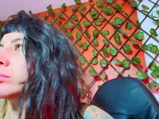 naughtykittenm webcam