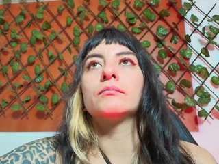 naughtykittenm webcam