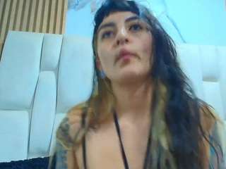 naughtykittenm Live Webcam on CamSoda