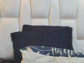 naughtykittenm Live Webcam on CamSoda