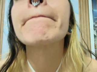 NaughtyKittenm live webcam show