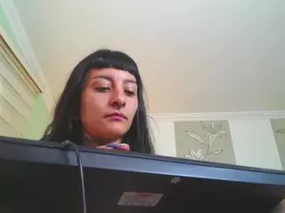 NaughtyKittenm's Live Sex Cam Show