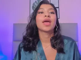 Maite-Bennett's Live Sex Cam Show