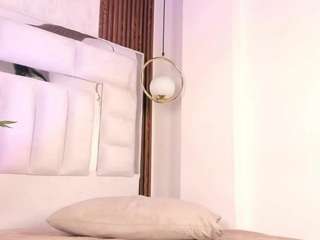 tanishagolden Live Webcam on CamSoda