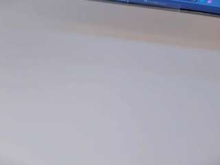kaylarossii, female webcam model,  years old, on live webcam