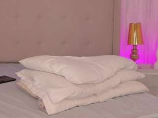 Kayla Rossi live cam preview