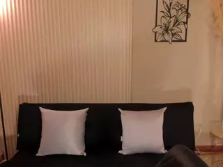 CharlotteCox's Live Sex Cam Show