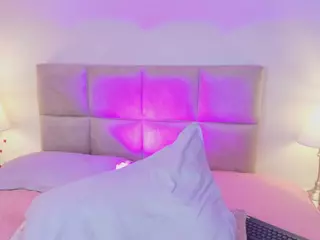 MarianneFox's Live Sex Cam Show