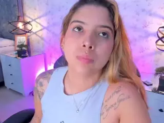 MarianneFox's Live Sex Cam Show