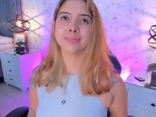MarianneFox's Live Sex Cam Show