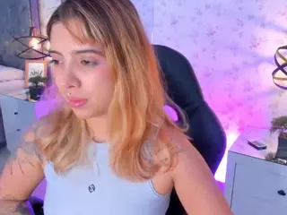 MarianneFox's Live Sex Cam Show