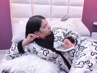 melody-d's Live Sex Cam Show