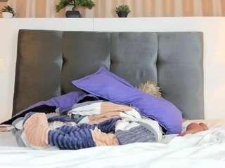 peachfemmeboy webcam