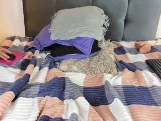 peachfemmeboy webcam