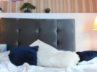 peachfemmeboy webcam