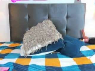 peachfemmeboy webcam